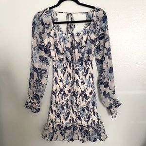 White dress with blue flower print ! Size M
